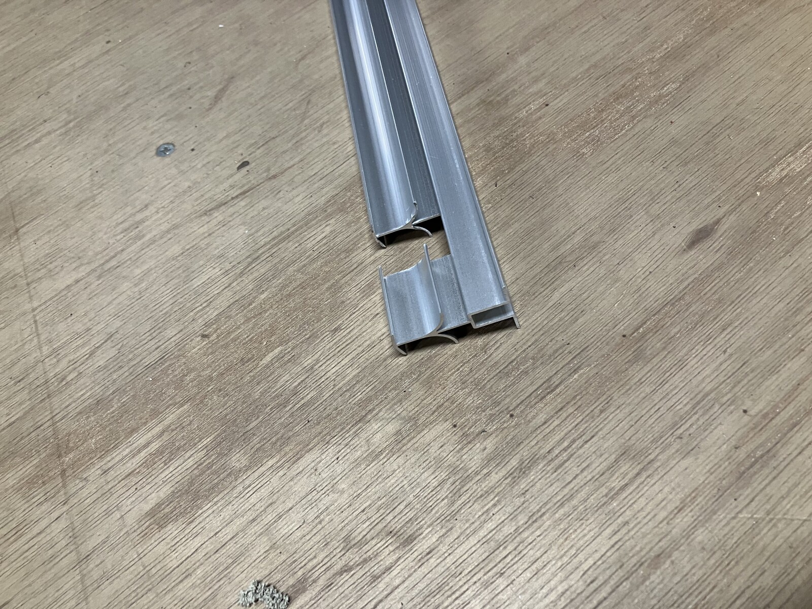 元旦スフィンクスルーフ１型　雪止め用吊り子